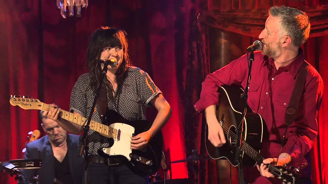 Courtney Barnett & Billy Bragg – Sunday Morning